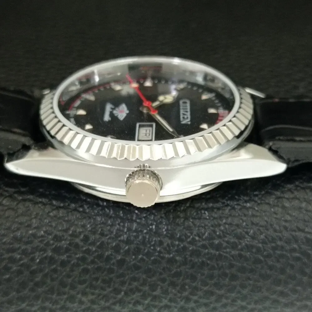 Vintage 1972 Citizen Automatic Mens Silver Watch W/daydate & Red accents